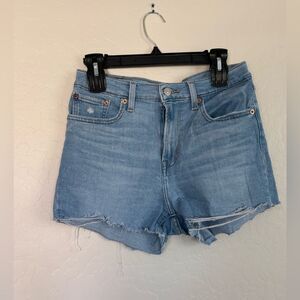 Levi's Light Wash High Rise Denim Cutoff Shorts Size 28